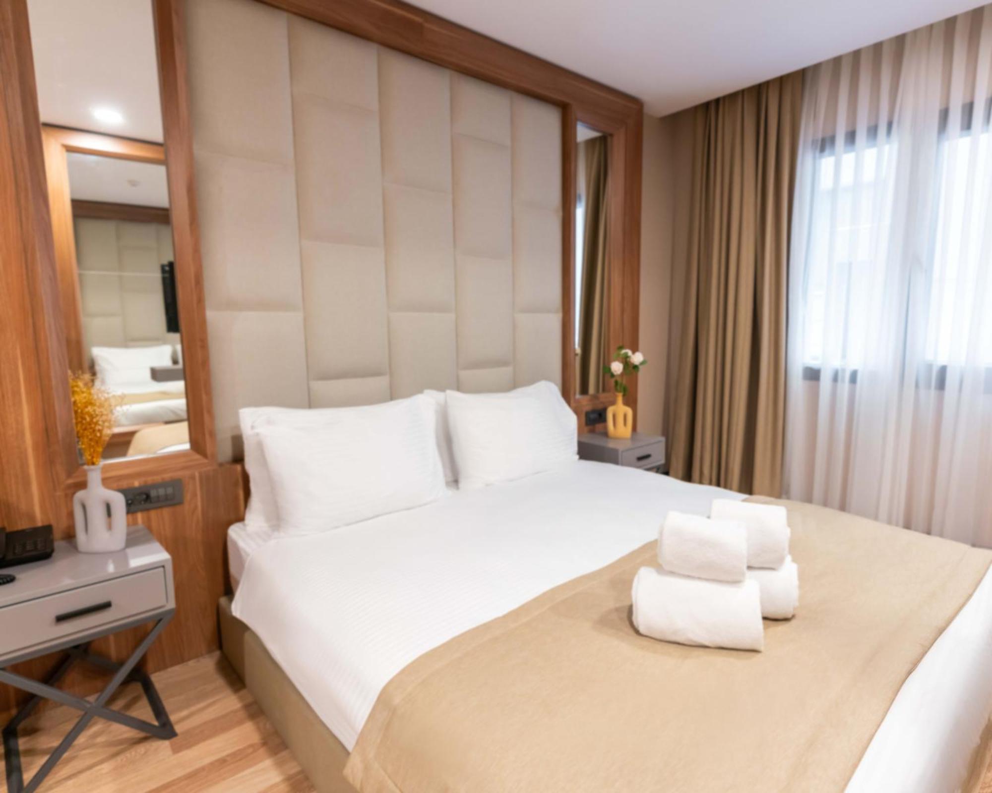 Отель Four Sides Taksim Lion Hotel&spa 4*